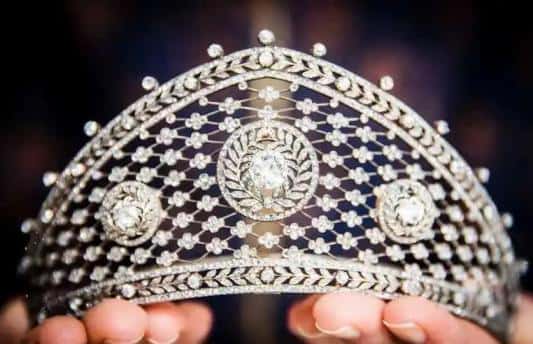 《法国王冠钻石失窈之谜》-科普解密自媒体原创解说词下载