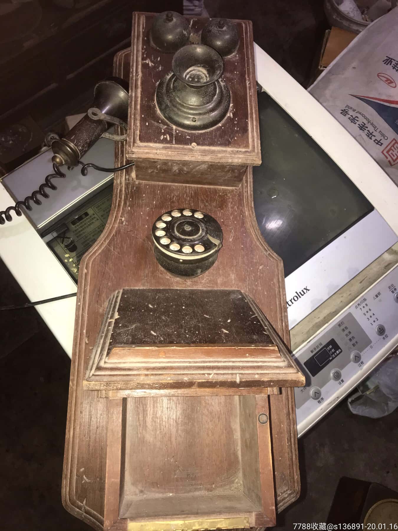 解说世界之最《最早的电话机》-科普解密自媒体原创解说词下载