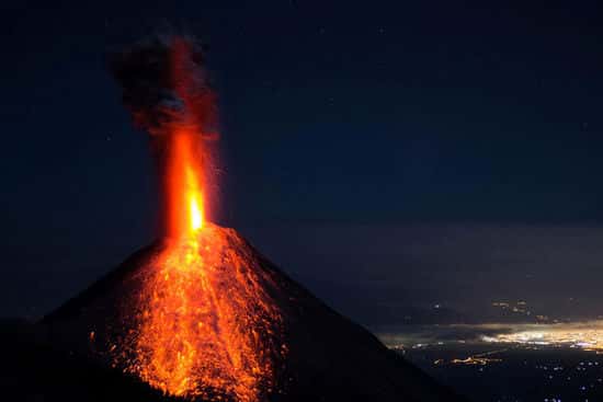 解说世界之最《最小的活火山》-科普解密自媒体原创解说词下载