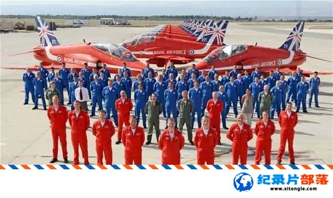 ʷ¼Ƭ߽бݶ Red Arrows: Inside the BubbleӢ 720P бݼ¼Ƭ-Ѹ