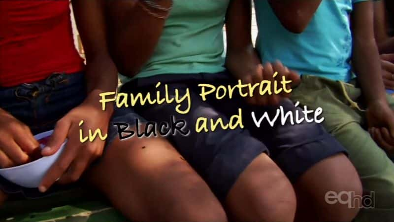 ¼Ƭڰ׼ͥФ/Family Portrait in Black and White-Ļ