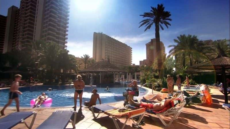 ¼Ƭķʮ Benidorm: Ten Years on Holidayȫ1-Ļ/Ļ