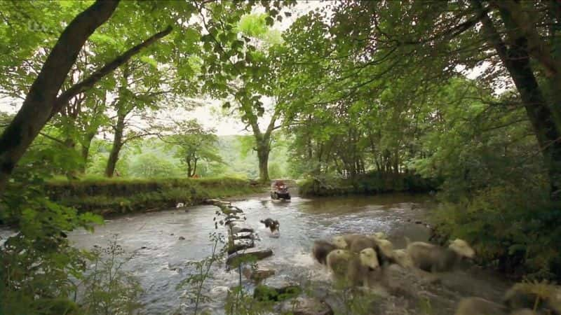 ¼Ƭ櫡² (Julia Bradbury) Ѿɢ Best Walks With A View With Julia BradburyĻ/Ļ