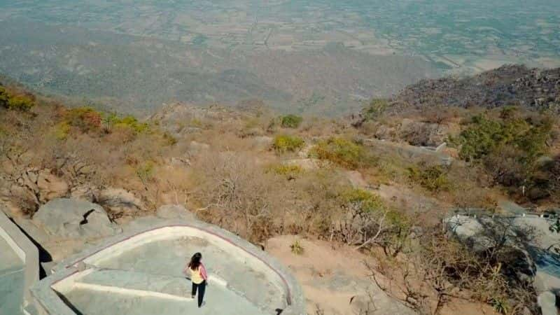 ¼ƬΣյı߽磺ԽӡȺͰͻ˹̹ó Dangerous Borders: A Journey Across India and PakistanĻ/Ļ