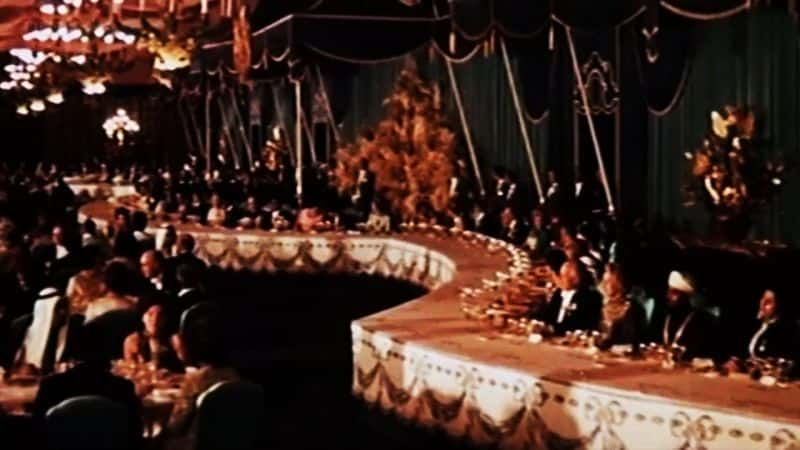 ¼ƬǷ̨ʹռ Decadence and Downfall: The Shah of Iran's Ultimate PartyĻ/Ļ