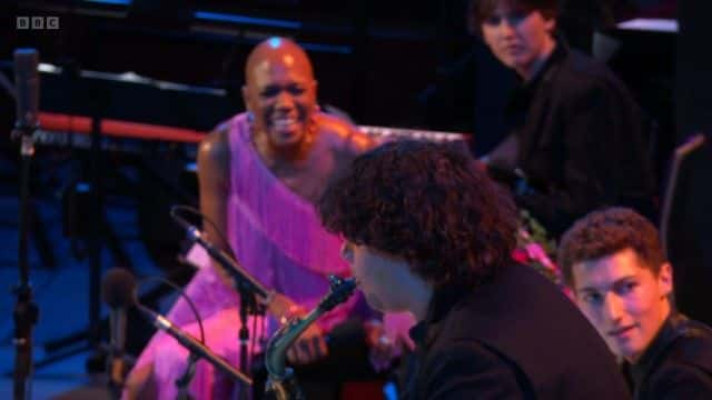 ¼Ƭϵϡ (Dee Dee Bridgewater)ңֽϵľʿ Dee Dee Bridgewater: Jazz Greats at the Proms1080Pȫ1-Ļ/Ļ