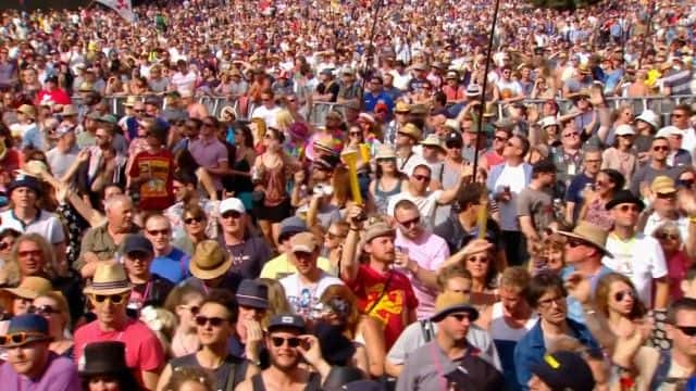 ¼ƬءͿ (Burt Bacharach)  2015 ˹ٲֽ Burt Bacharach at Glastonbury 20151080Pȫ1-Ļ/Ļ