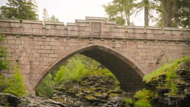 ¼Ƭո֮ϵ 2 Grand Tours of Scotland's Rivers Series 21080Pȫ1-Ļ/Ļ