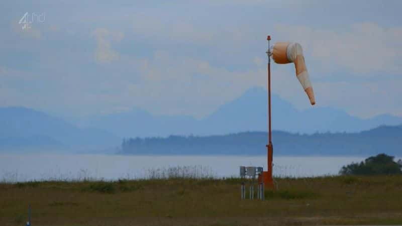 ¼Ƭĺ Flying to the Ends of the EarthĻ/Ļ