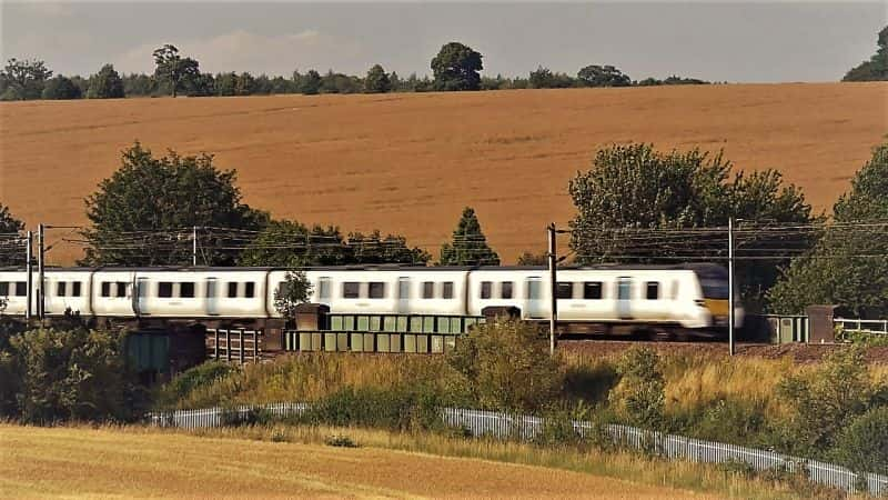 ¼Ƭе·֮ãϵ 12  8  ˹ Great British Railway Journeys: Series 12 Part 8 Potters Bar to Cardington1080P-Ļ/Ļ