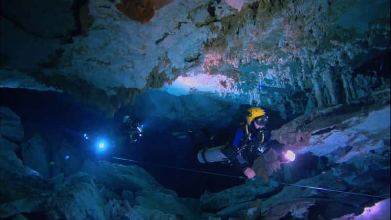 ¼Ƭ޶ѨǱˮ Extreme Cave DivingĻ/Ļ