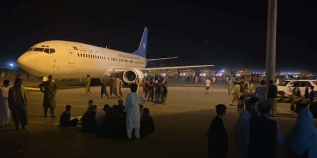 纪录片《逃离喀布尔机场 Escape from Kabul Airport》[无字][BT][1080P]资源下载