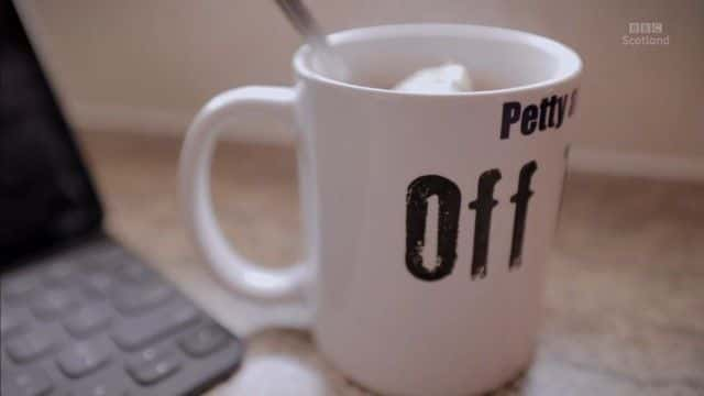 ¼ƬܶСϢͨ Off the Ball: Petty and Ill-Informed1080Pȫ1-Ļ/Ļ