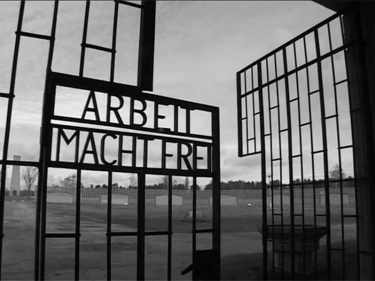 纪录片《萨克森豪森 - 营地的两面 Sachsenhausen - The Two Faces of a Camp》[无字][BT][DVD]资源下载