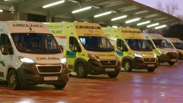 纪录片《卧底救护车：混乱中的 NHS Undercover Ambulance: NHS in Chaos》[无字] [BT][DVD画质]资源下载