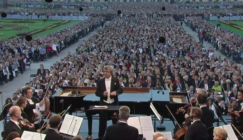 纪录片《维也纳美泉宫夏夜音乐会（BBC 2016） Schonbrunn Summer Night Concert from Vienna (BBC 2016)》[无字][BT][720P]资源下载