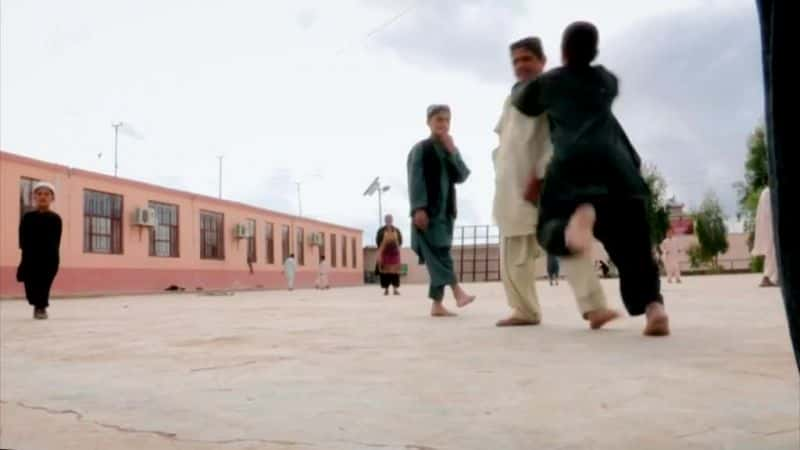 纪录片《塔利班儿童战士 Taliban Child Fighters》[无字][BT][1080P]资源下载