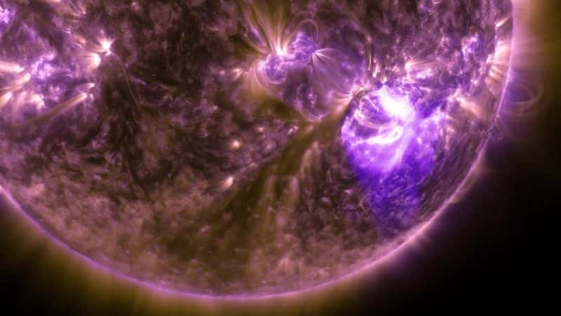 纪录片《热核艺术：4K 中的太阳 Thermonuclear Art: The Sun in 4K》[无字][BT][720P]资源下载