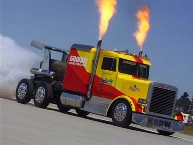 ¼ƬͿ Mega TrucksĻ/Ļ