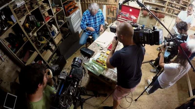 ¼Ƭղķ˹÷ʥߣȻװ James May The Christmas Reassembler: Hornby Train SetĻ/Ļ