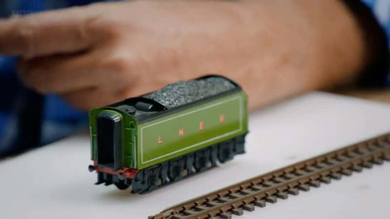 纪录片《詹姆斯·梅圣诞重组者：霍恩比火车套装 James May The Christmas Reassembler: Hornby Train Set》[无字][BT][1080P]资源下载