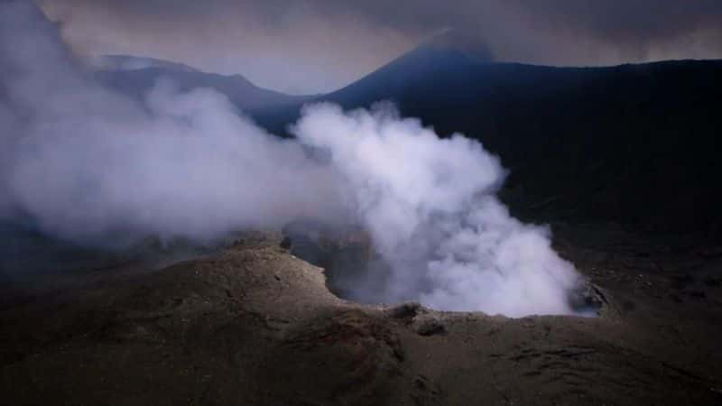 ¼Ƭء಼߽ɽ Kate Humble: Into the VolcanoĻ/Ļ