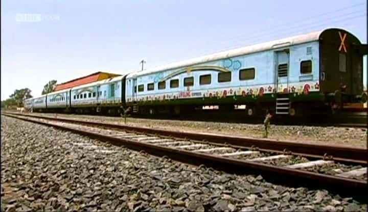 ¼ƬӡȵҽԺг߿쳵 India's Hospital Train - Lifeline Expressȫ1-Ļ/Ļ