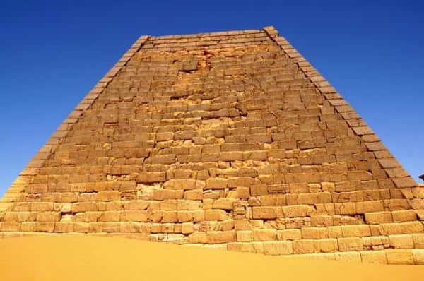 《神秘的苏丹金字塔的真相如何？》-历史文明科普自媒体原创解说词下载