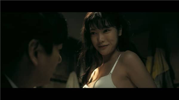 [2019][韩国][惊悚][BT下载][致命之旅 로드킬][HD-MP4/2.33GB][韩语中文字幕][1080P]