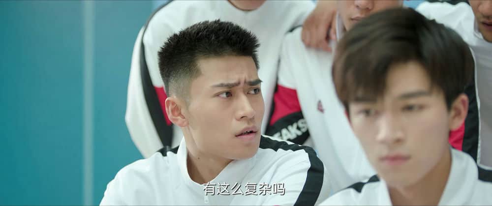 [2022][大陆][剧情][连载][BT下载][初次爱你][第01-06集][WEB-MKV/9.21G][国语配音/中文字幕][4K-2160P][H265][BlackTV]