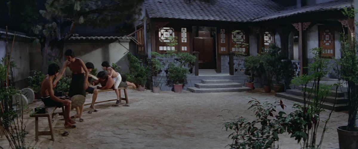 [更 早][香港][剧情][BD-1080P]师弟出马[国粤多音轨/中文字幕].The.Young.Master.1980.BluRay.1080p.LPCM2.0.x264- 11.10GB