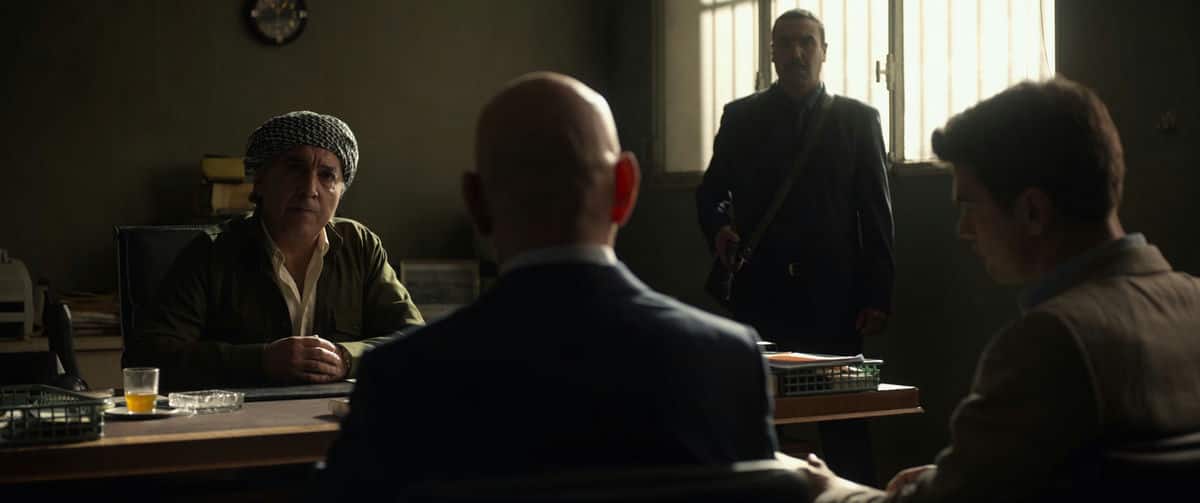 [2018][惊悚][其他][BD-1080P]与人为恶[简繁英字幕].Backstabbing.for.Beginners.2018.BluRay.1080p.DTS-HD.MA5.1.x265.10bit