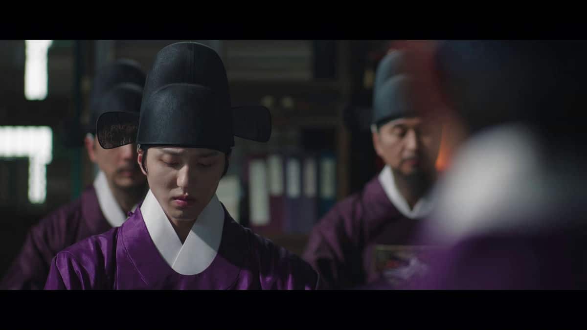 [2022][韩国][剧情][连载][BT下载][王后伞下][第03-04集][WEB-MKV/2.30G][简繁英字幕][1080P][Netflix][SeeWEB]