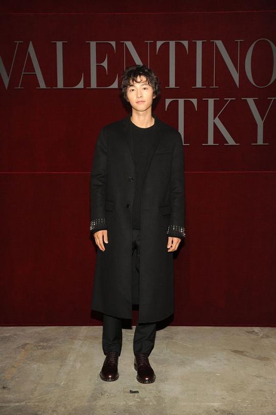 日本连续剧日剧《华伦天奴2019早秋东京时装秀 Valentino: Pre-Fall 2018/2019 (Tokyo)》(2018)[1080P][超清][BT下载]