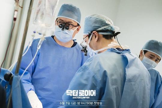电视剧《律师医生  닥터 로이어》（2022韩国）--高清BT迅雷资源下载