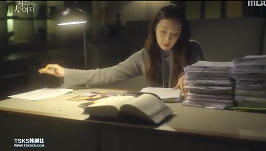 电视剧《拖旅行箱的女人  캐리어를 끄는 여자》（2016韩国）--高清BT迅雷资源下载