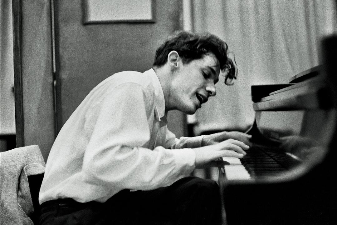 纪录片《古尔德的时光之旅  Glenn Gould: Au delà du temps》（2005法国）--高清4K/1080P迅雷BT资源下载