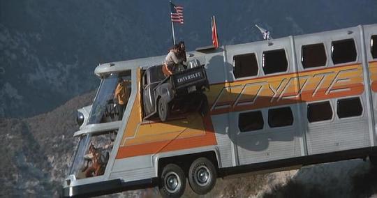电影《疯狂大巴士  The Big Bus》（1976美国）--高清4K/1080P迅雷BT资源下载