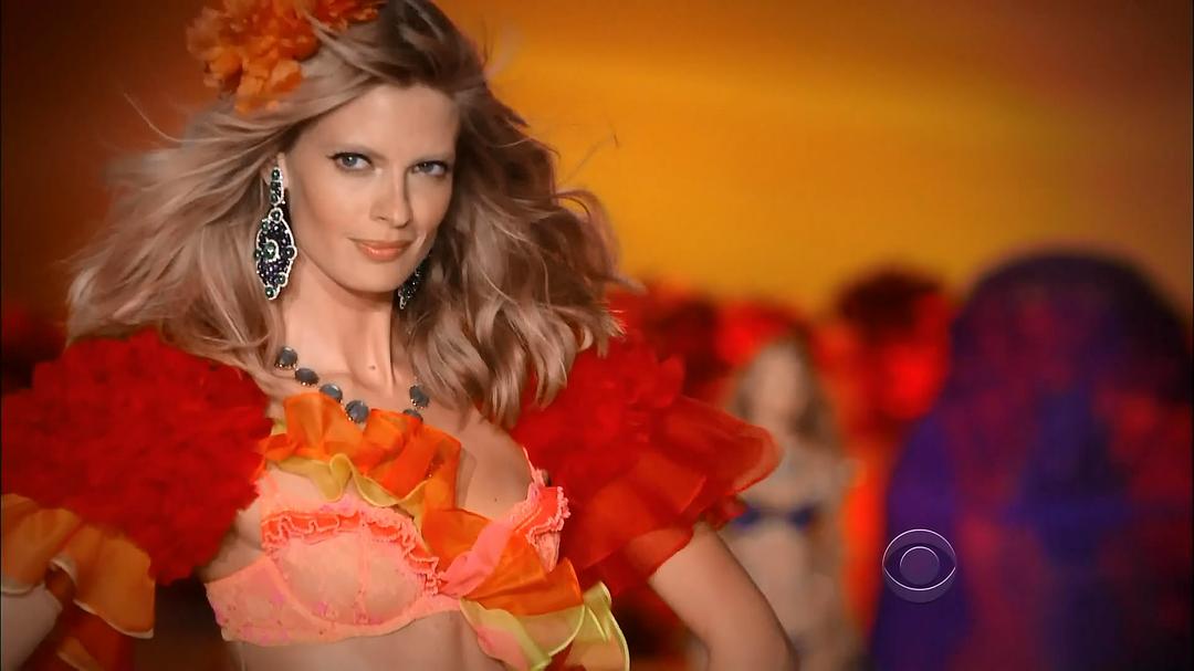 电影《维多利亚的秘密2011时装秀  The Victoria's Secret Fashion Show 2011》（2011美国）--高清4K/1080P迅雷BT资源下载