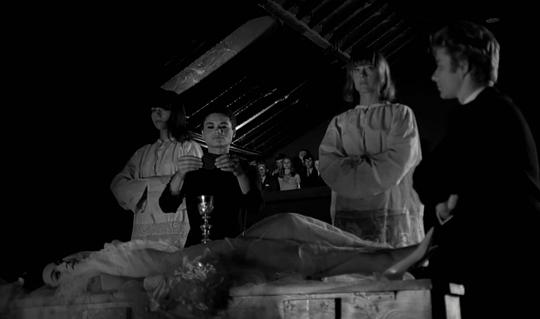 电影《吸血鬼的强暴  Le viol du vampire》（1968法国）--高清4K/1080P迅雷BT资源下载