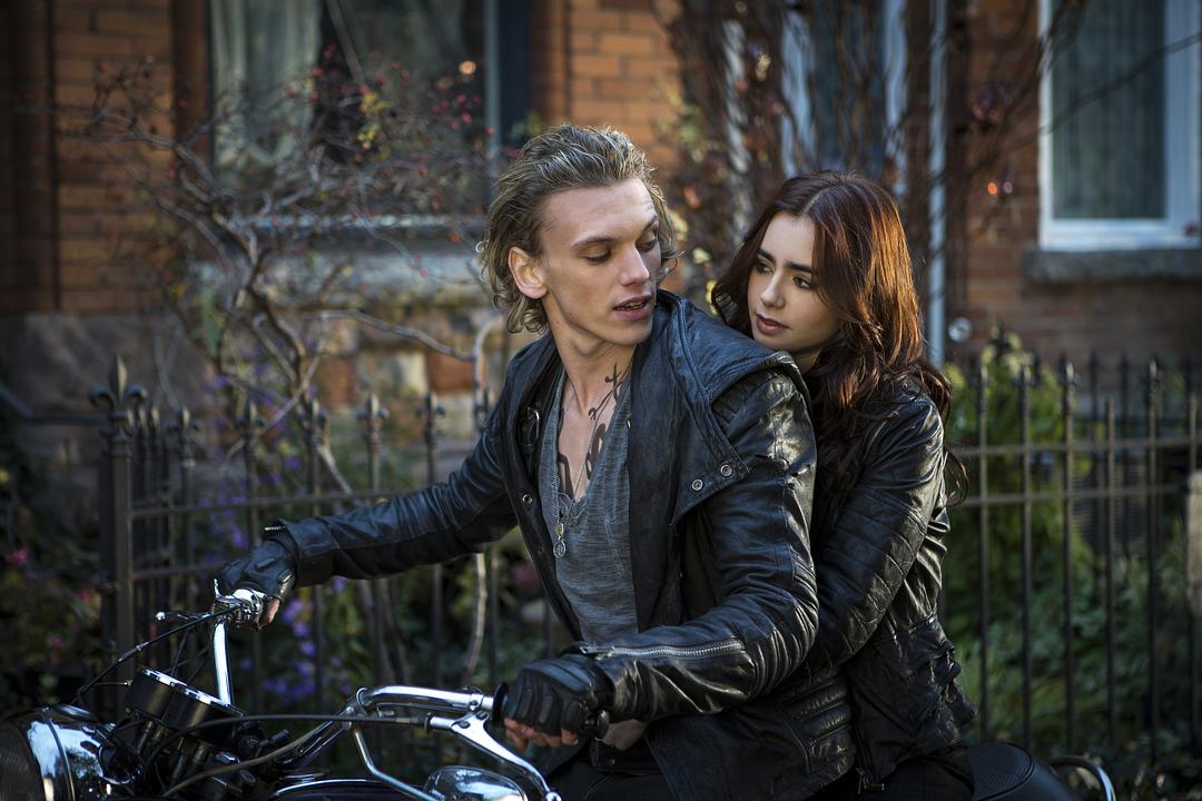 电影《圣杯神器：骸骨之城  The Mortal Instruments: City of Bones》（2013美国 / 德国 / 加拿大）--高清4K/1080P迅雷BT资源下载