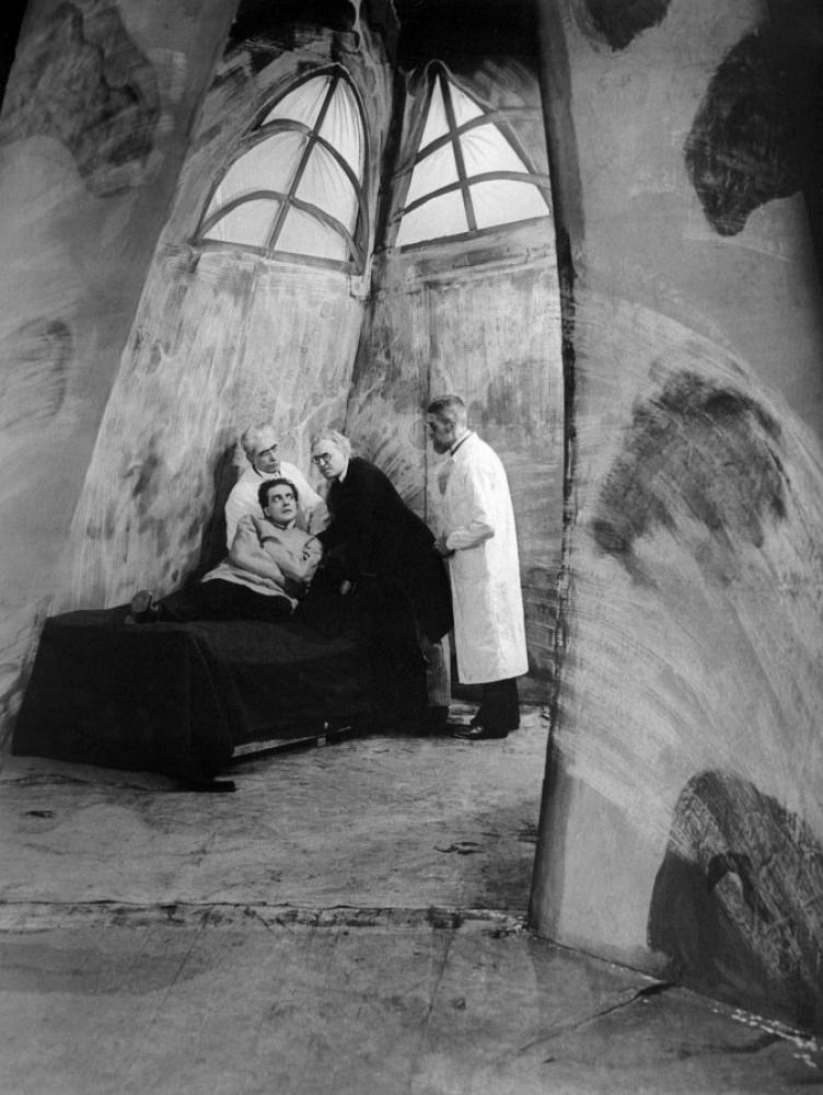 电影《卡里加里博士的小屋  Das Cabinet des Dr. Caligari》（1920德国）--高清4K/1080P迅雷BT资源下载