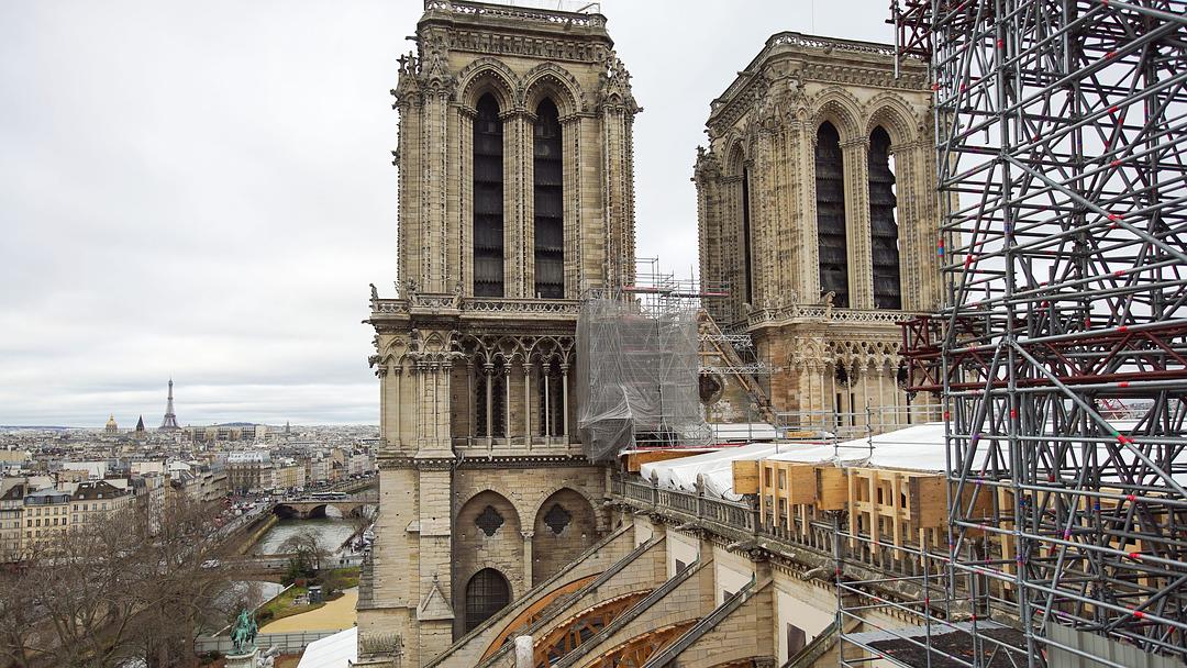 纪录片《古教堂大救援：争分夺秒拯救巴黎圣母院  Rebuilding Notre Dame: Inside the Great Cathedral Rescue》（2020英国）--高清4K/1080P迅雷BT资源下载