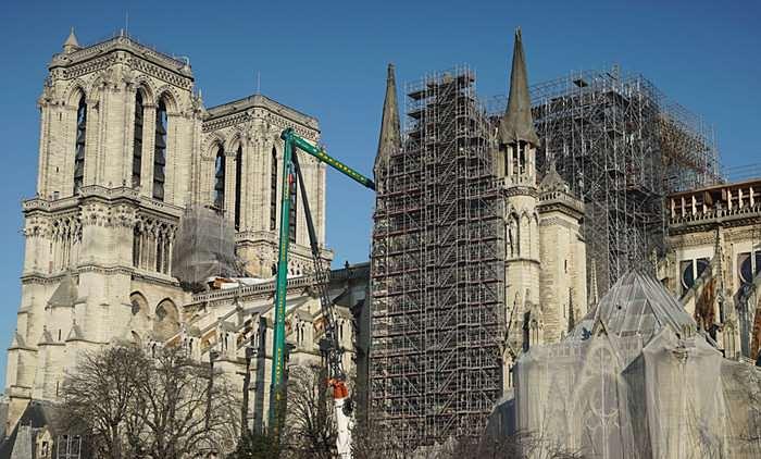 纪录片《古教堂大救援：争分夺秒拯救巴黎圣母院  Rebuilding Notre Dame: Inside the Great Cathedral Rescue》（2020英国）--高清4K/1080P迅雷BT资源下载