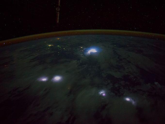 纪录片《美丽星球  A Beautiful Planet》（2016美国）--高清4K/1080P迅雷BT资源下载