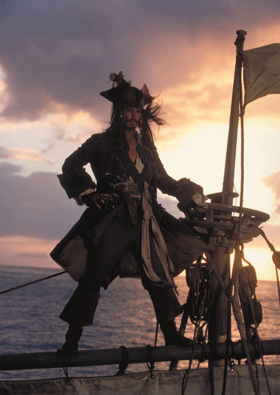 电影《加勒比海盗  Pirates of the Caribbean: The Curse of the Black Pearl》（2003美国）--高清4K/1080P迅雷BT资源下载