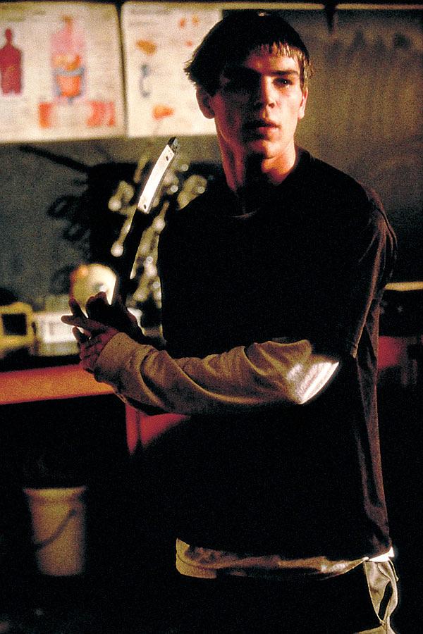 电影《老师不是人  The Faculty》（1998美国）--高清4K/1080P迅雷BT资源下载