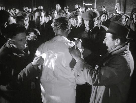 电影《白衣男子 The Man in the White Suit》(1951英国)--高清4K/1080P迅雷BT资源下载 电影《白衣男子 The Man in the White Suit》(1951英国)--高清4K/1080P迅雷BT资源下载