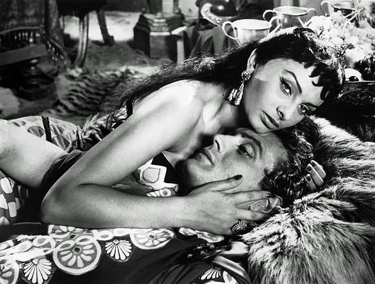 电影《埃及女王的两夜情  Due notti con Cleopatra》（1954意大利）--高清4K/1080P迅雷BT资源下载