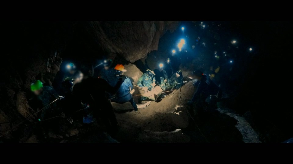 电影《被困的13人：我们如何在泰国洞穴中幸存  The Trapped 13: How We Survived The Thai Cave》（2022美国 / 泰国）--高清4K/1080P迅雷BT资源下载